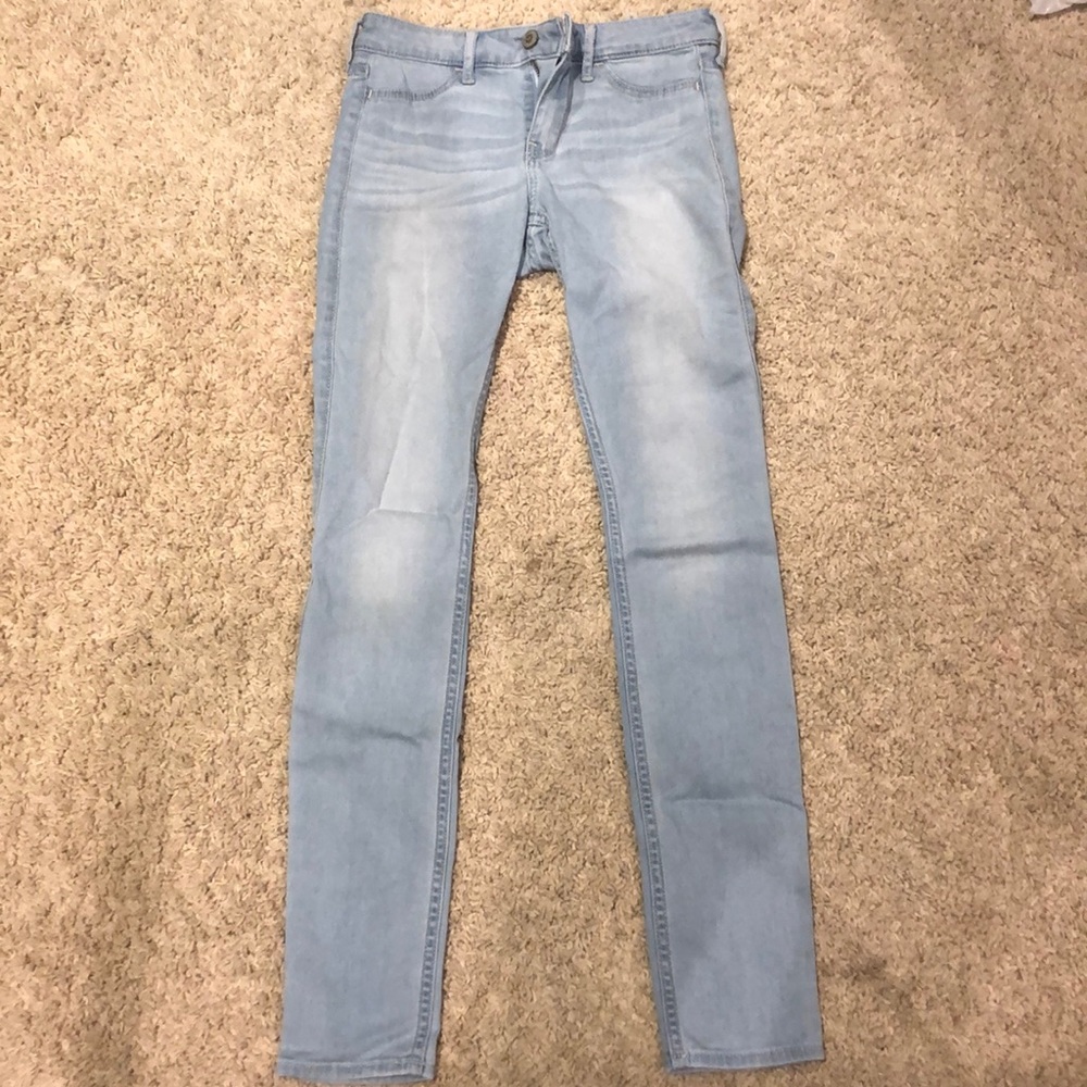 Low rise Light wash skinny jeans by Hollister